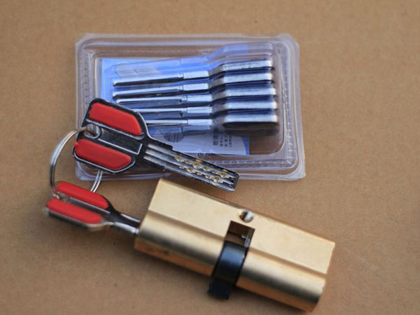 玛沁24小时上门开锁公司